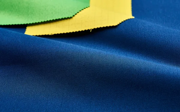 Ogosta – 1% Anti-Statische Komponente, 24% Polyester, 75% Baumwolle, 240 g/m²
